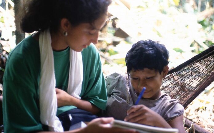 «Quisiéramos que los adultos miren el mundo de abajo hacia arriba, como lo hacen los niños»: doctora Isabel Cuadros