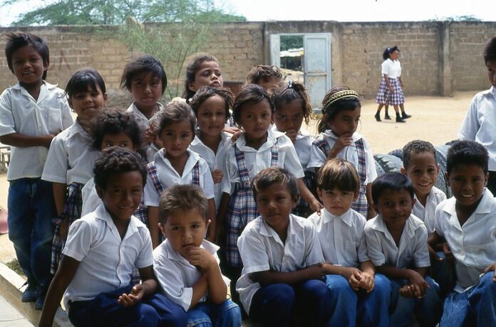 ¿Cuáles preguntas debemos formularnos familia y escuela para el manejo de las violencias?