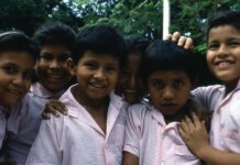 ¿Por qué no hacemos una psicología de la felicidad y vemos los avances que hemos logrado como sociedad?